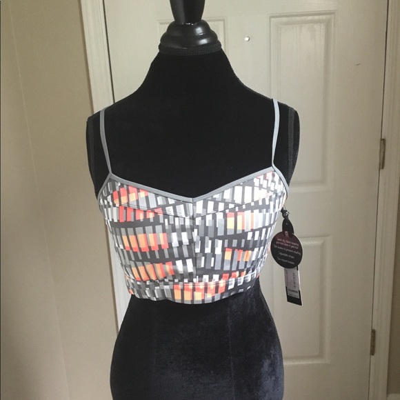 Steve Madden Other - NWT Steve Madden sports bra great design